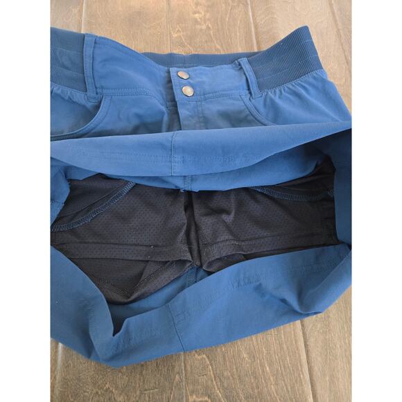 Title Nine Clamber Skirt Blue Size 4 Built In Shorts Performance Hiking Skort - Picture 4 of 6